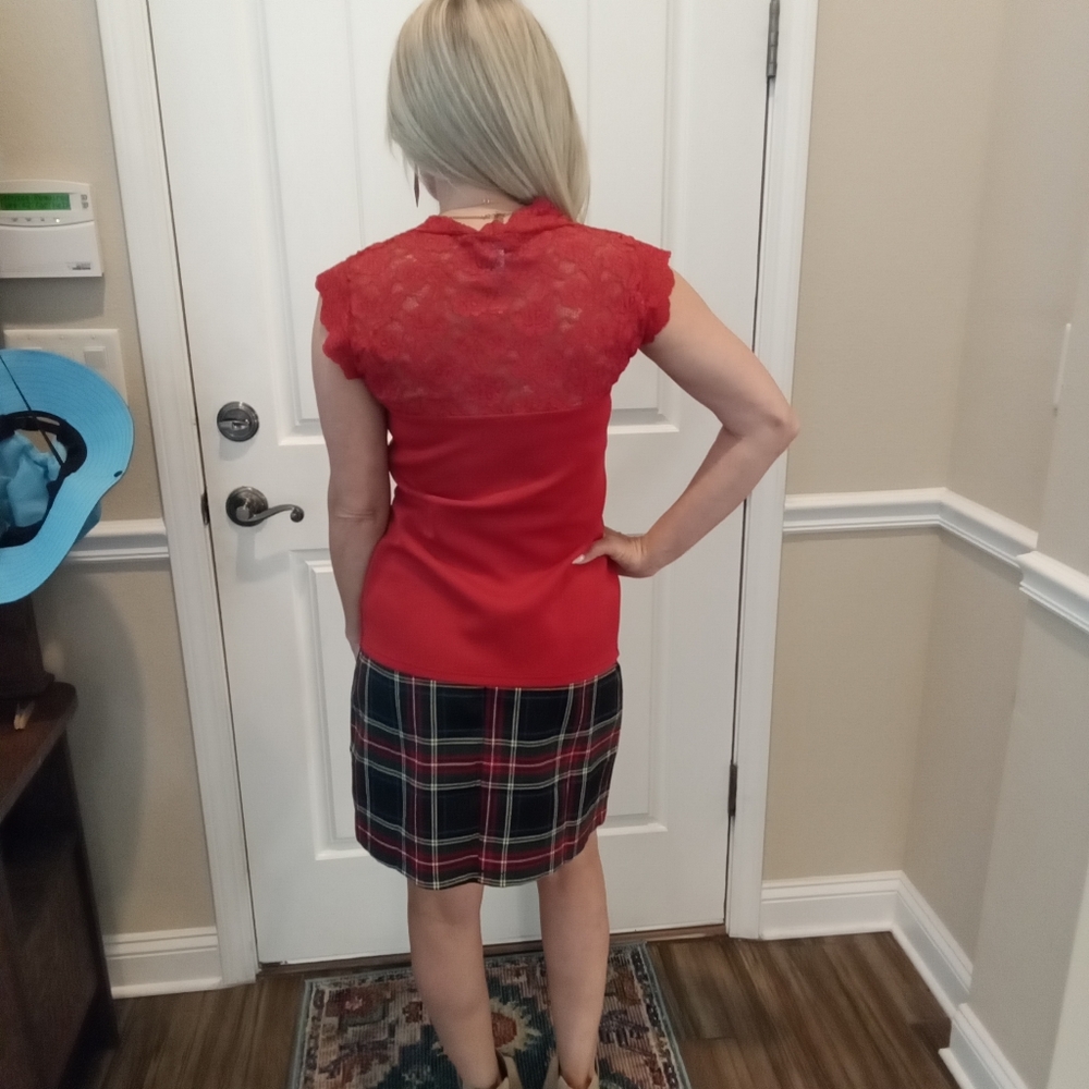Date nite ladies Lace Red Top - Picture 2 of 2